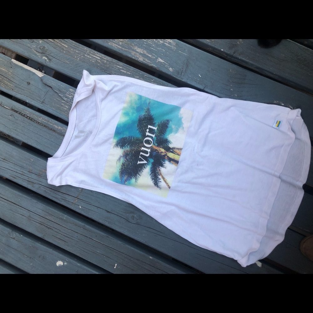 Vuori Muscle Tee